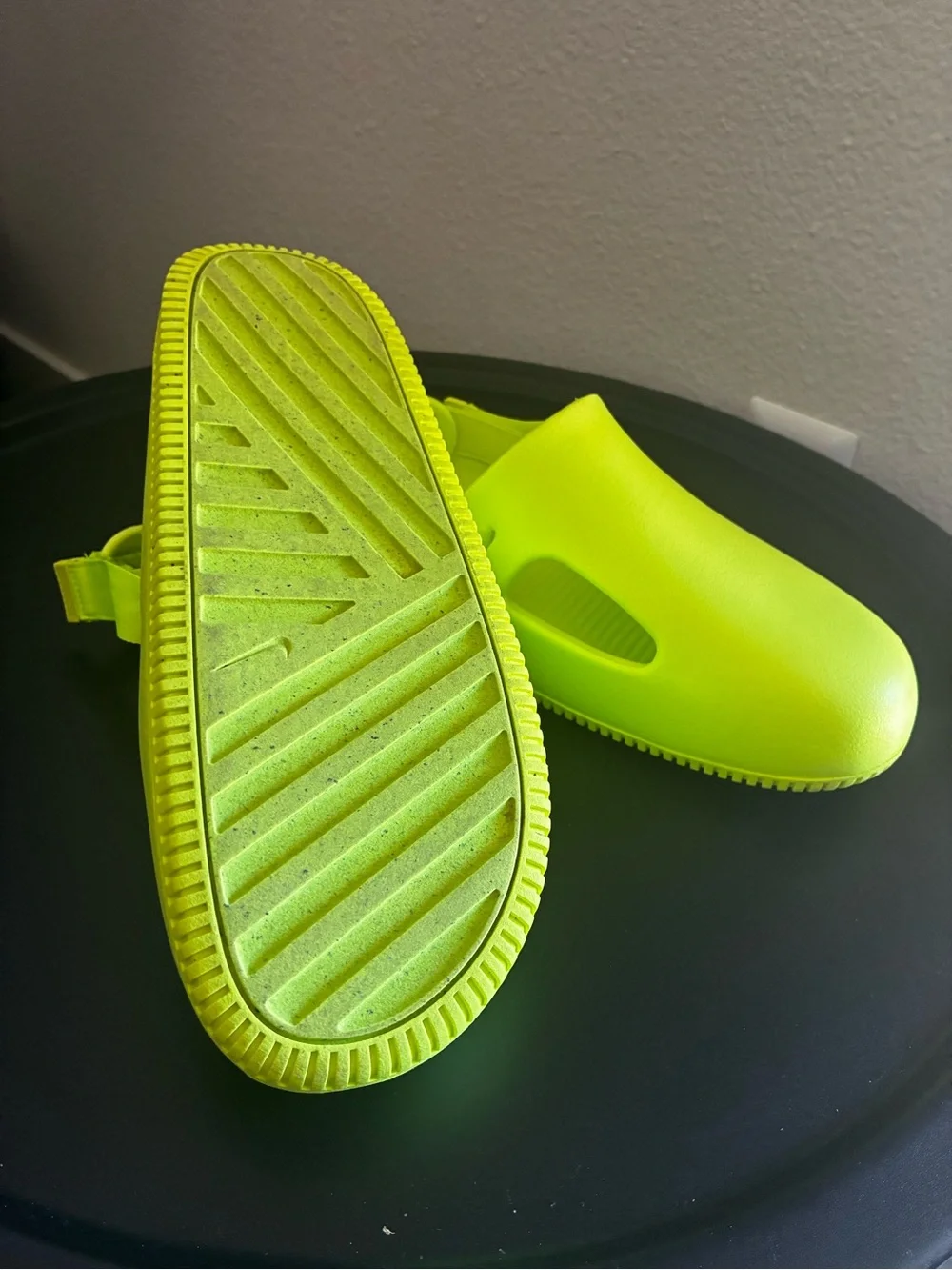 Nike Calm Mule in Volt